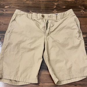 Men’s bonobos size 32 khaki shorts.